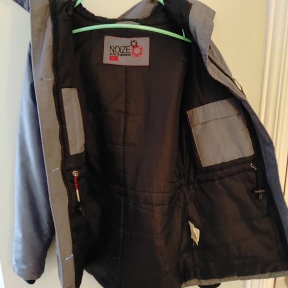 Winter Jacket, Small - Picture 5 of 7